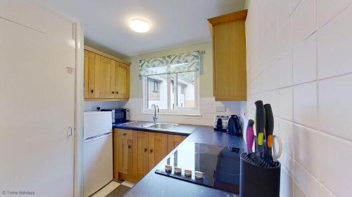 Saint Erth Praze House | 34 Strawberry Hill, Tolroy Manor
