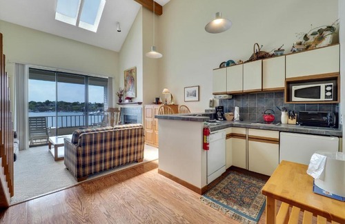 Charlevoix House | 349 Edgewater Inn