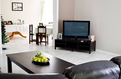 Eikenbosch House | 34onLincoln Guesthouse