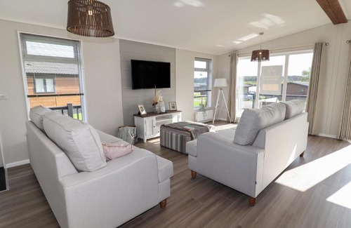 Oakmere House | 35 Delamere Point