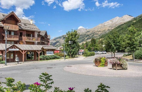 La Salle-les-Alpes Apartment | 35 m² Apartment ∙ 1 bedroom ∙ 5 guests