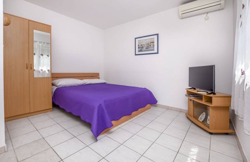 Rogoznica Apartment | 35 m² Apartment ∙ 2 guests