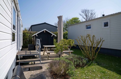 Municipality of Veere Ski Chalet | 35 m² Chalet ∙ 2 bedrooms ∙ 4 guests