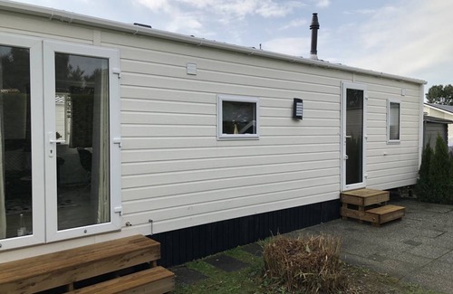 Municipality of Veere Ski Chalet | 35 m² Chalet ∙ 2 bedrooms ∙ 4 guests