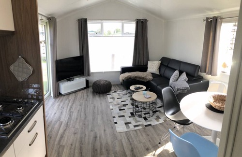 Municipality of Veere Ski Chalet | 35 m² Chalet ∙ 2 bedrooms ∙ 4 guests