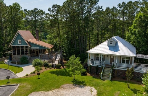 Minnesott Beach Cottage | 35 North Cottage is the perfect family getaway!