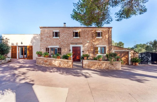 Campos House | 350 m² House ∙ 5 bedrooms ∙ 10 guests