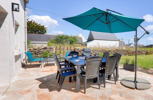 Saint-Jacques Ski Chalet | 350m from Kerfontaine beach - sleeps 14