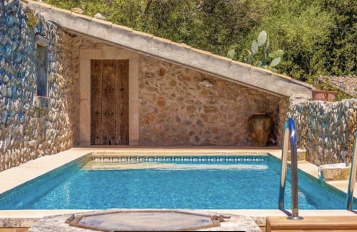 Urbanitzacio la Font Villa | 355 m² Villa ∙ 5 bedrooms ∙ 8 guests
