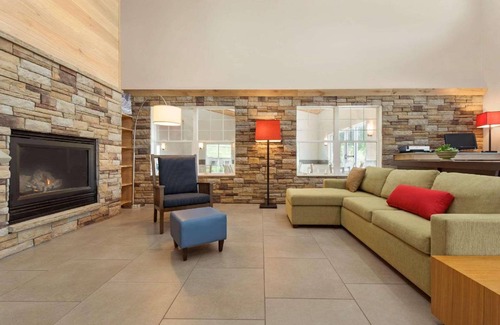 Decorah Hotel | 36 m² Hotel ∙ 127 guests