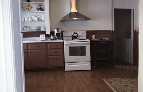 Ouray Cabin | 360 Views! Walk To Main Street and Hot Springs Pool! Relax And Enjoy The View