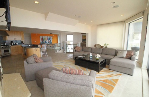 Hollywood Beach House | 3625O Lev Beach House at Hollywood Beach Oceanfront