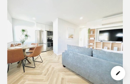 Mission Beach Cottage | 3628 Stylish and Cozy Mission Beach Cottage just steps away from the sand