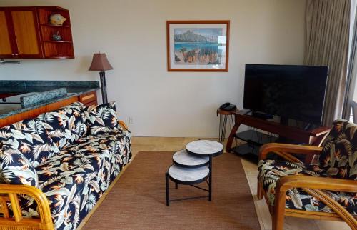 Waikiki Apartment | 36th Floor Deluxe Ocean View Condo with Free Parking & Wifi condo