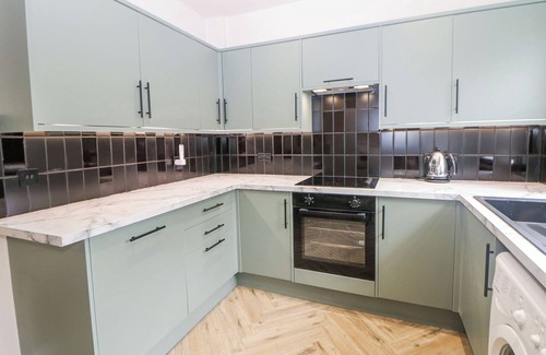 Skegby House | 37 BERRY HILL LANE, pet friendly, with a garden in Mansfield