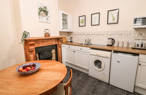 Appledore House | 37 MARKET STREET, pet friendly, with open fire in Appledore