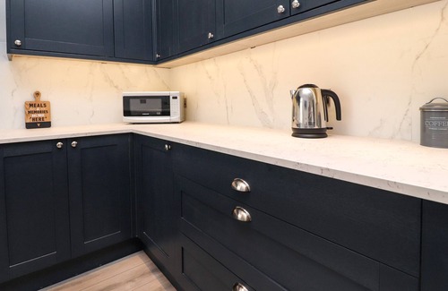 Thornton-Cleveleys Cottage | 37 NUTTER ROAD, pet friendly, country holiday cottage in Cleveleys