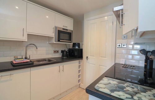 Salcombe Cottage | 37 The Salcombe