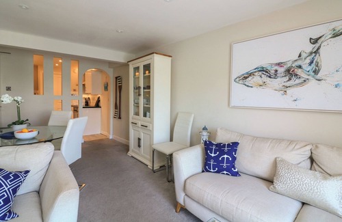 Salcombe Cottage | 37 The Salcombe