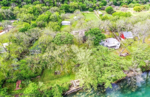 New Braunfels House | 377 m² House ∙ 7 bedrooms ∙ 38 guests