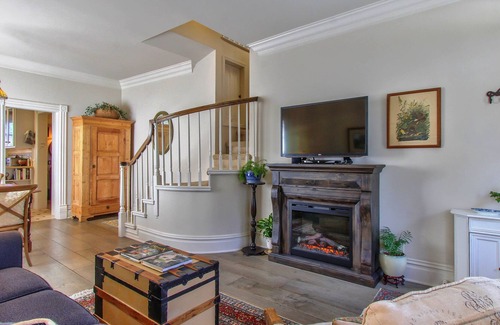 Pacific Grove House | 3792 The Lavender House 3 Bedroom Home by Redawning