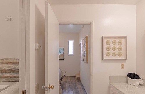 Northwest Carmel Apartment | 3797 Pine Place 2 Bedroom Apts by Redawning