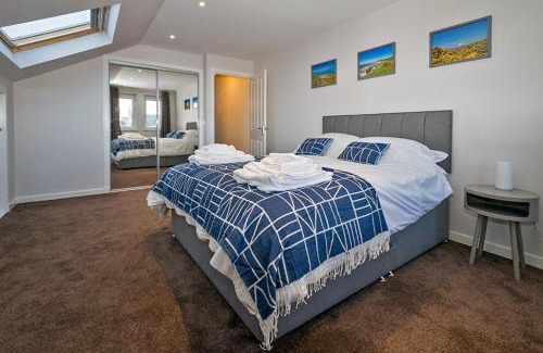 Lossiemouth House | 37A Commerce Street