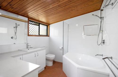 Coolum Beach House | 38 Pacific Terrace