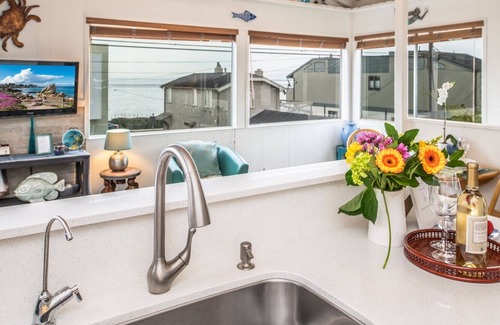 Pacific Grove House | 3804 Mermaid Loft 1 Bedroom Home by Redawning