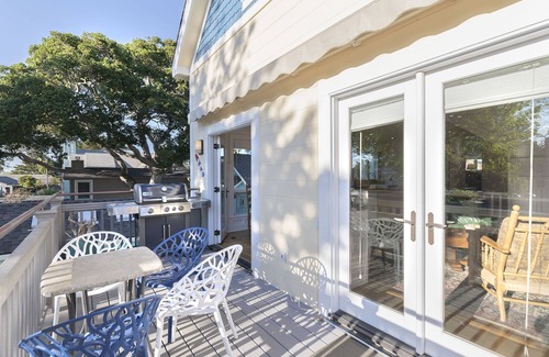 Pacific Grove House | 3817 Caledonia Bay Lookout - Perfect Family Retreat Near Bay, Park and Town