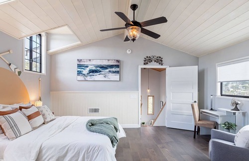 Del Rey Oaks House | 3849 La Vista Portola 4 Bedroom Home by Redawning