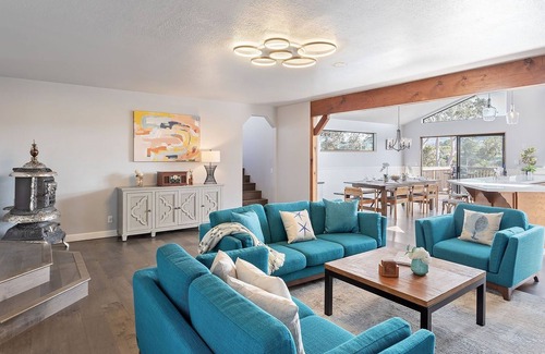 Del Rey Oaks House | 3849 La Vista Portola 4 Bedroom Home by Redawning