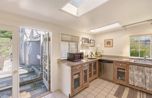 Northeast Carmel House | 3861 Live, Love, Bark - Cozy Cottage with Hot Tub