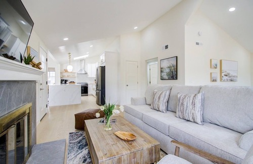 Mission Fields House | 3892 Carmel Pearl - Remodeled, A Perfect Getaway