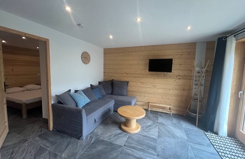 Bozel Apartment | 38m2 garden apartment Located in a new chalet Not overlooked