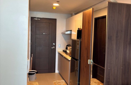 Cebu Condo | 38th Park Avenue, Cebu IT Park - City View