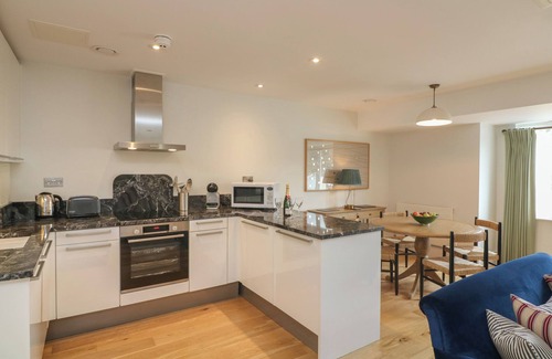 Dartmouth Cottage | 39 Dart Marina