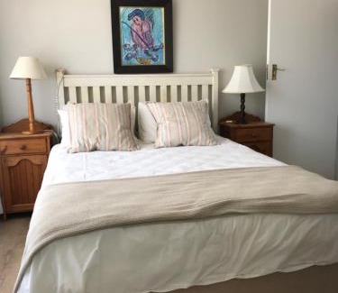 Jeffreys Bay House | 39 Kabeljauws Road Beach House