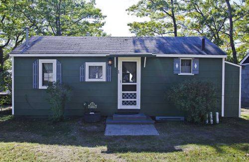 Carp Lake Cabin | 39 m² Cabin ∙ 2 bedrooms ∙ 6 guests
