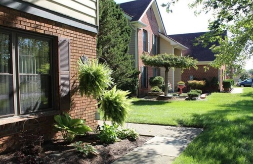 Englewood House | 3933 S Valley Brook Drive · ✪ Ed's Englewood well furnished home ✪