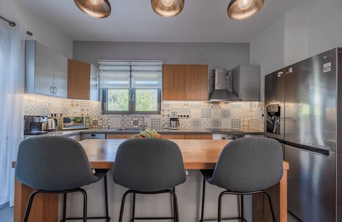 Xiro Chorio Villa | 3A's 3 bedroom luxury villa near Rethymno & all amenities