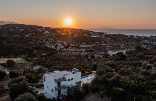 Xiro Chorio Villa | 3A's Family Luxury Villa