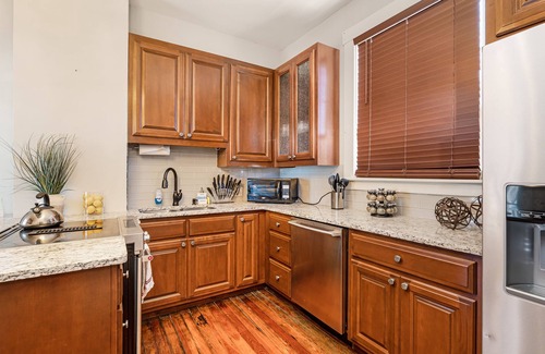 Columbus House | 3B 2B En-suite | MUW 0.1 Mile | Columbus AFB | Downtown Columbus | Art District