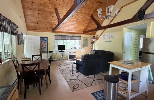Standish House | 3Bd, 1 bath camp on Frye Island close to Beach 6 with screened-in porch!