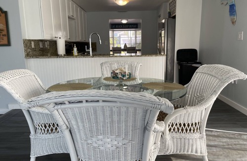 Yacht Club House | 3BD/3BA w/Dock & Heated Pool; Boaters Welcome; Gulf Access – BUDGET FRIENDLY!