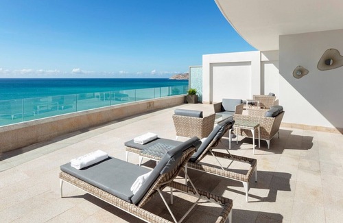 San Jose del Cabo Resort | 3BD Oceanfront Penthouse Christmas 2026