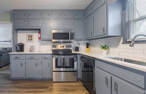 Ellenwood House | 3Bed/2.5Bath - Relax on Ridgetop