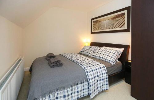 Belfast Apartment | 3Bed/2Bath Duplex Apartment - Pure Bliss Belfast