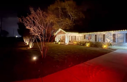 Albertville House | 3bed house in Albertville just 3 minutes away from Sand Mountain Amphitheater!