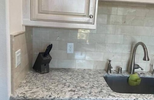 Temecula House | 3Bedroom 2bath in-law unit with kitchen and washer